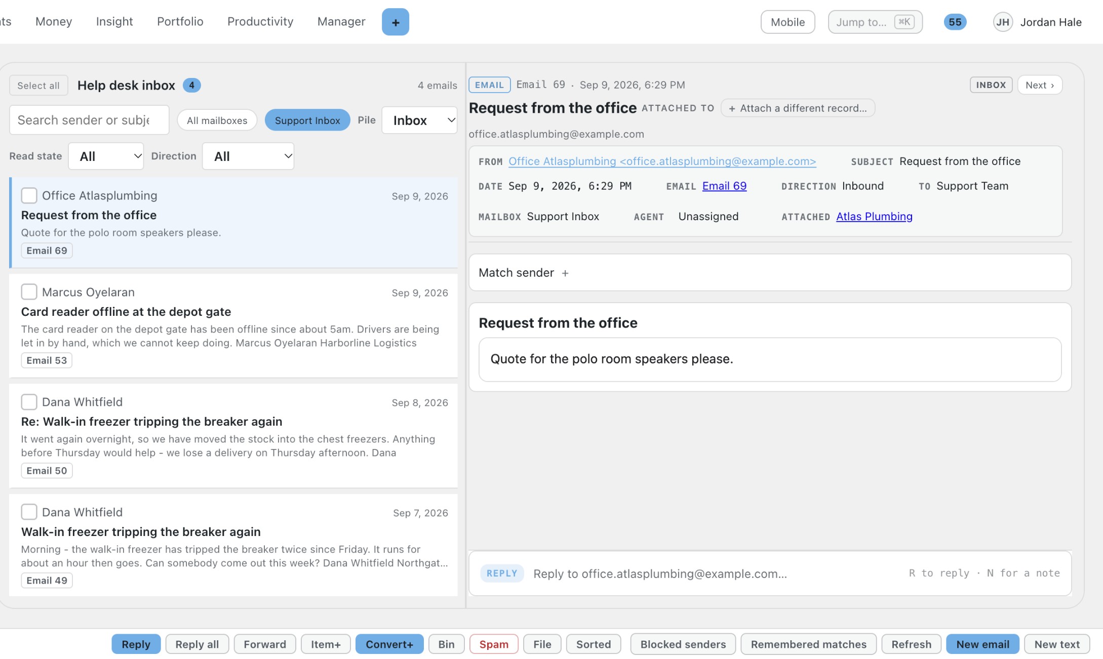 A help desk mailbox: list, reader and the footer action bar.