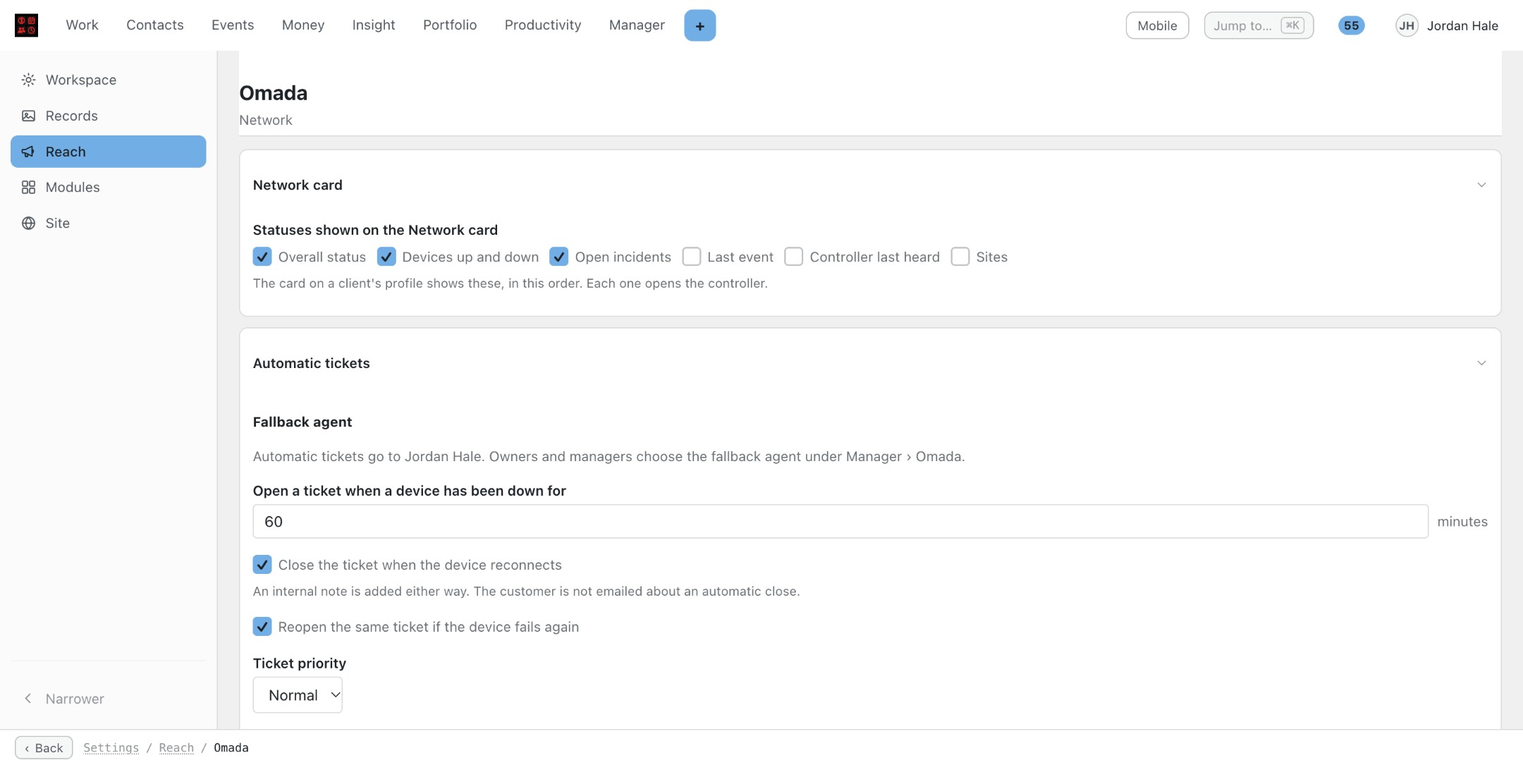 Settings, Reach, Omada. Network card statuses with checkboxes, and Automatic tickets: the fallback agent line, Open a ticket when a device has been down for 60 minutes, Close the ticket when the device reconnects, Reopen the same ticket if the device fails again, and Ticket priority Normal.